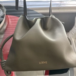 Loewe Medium Flamenco Clutch Nappa Calfskin Dark Khaki Green Excellent Condition - Picture 1 of 24