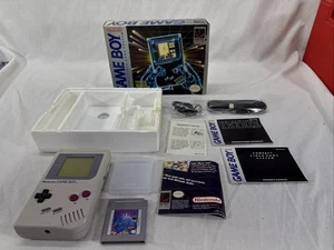 Console Nintendo Gameboy originale completa di SCATOLA CIB - TESTATA FUNZIONANTE - USURA SCATOLA - Foto 1 di 24