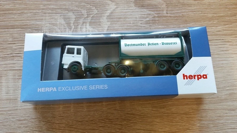 Herpa 927857 - 1/87 Man F8 Tankcontainer Sattelzug - Dortmunder Actien Brauerei - Immagine 1 di 1