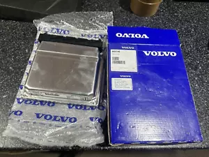VOLVO V70 2 generation (2000-2008) Engine Control Unit ECU 8602746, 0281010319 - Picture 1 of 7