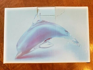 Kunstglas blau Glas Delfin Figur - neu im Karton - Bild 1 von 4