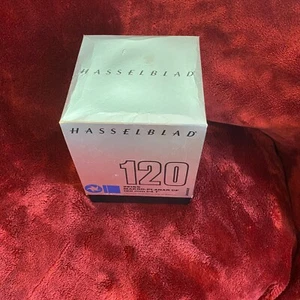 NEW, UNUSED, IN ORIGINAL BOX | Hasselblad Zeiss Makro-Planar CF120mm f/4T 20053 - Picture 1 of 12