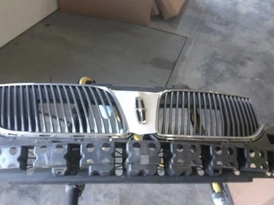 Conjunto superior de rejilla incluye soporte para 13-16 MKT 520573 Foto 1 de 3