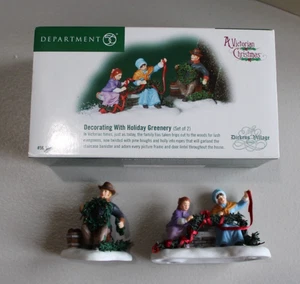 Dept 56 Dickens' Village Decorating With Holiday Greenery Figur 58584 Victorian - Bild 1 von 4