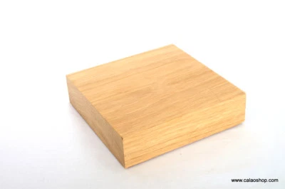 SOCLE EN CHENE MASSIF POUR STATUE 18x18x5