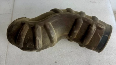 Manguera de goma de admisión de aire HMMWV (reforzada) -- HUMMER HUMVEE Foto 1 de 4