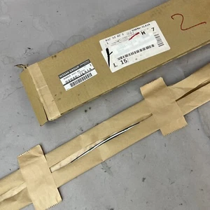 Nissan Armada 2017-2020 Flare Seal Strip Right, Rear NEW OEM 93846-1LA1A - Bild 1 von 5