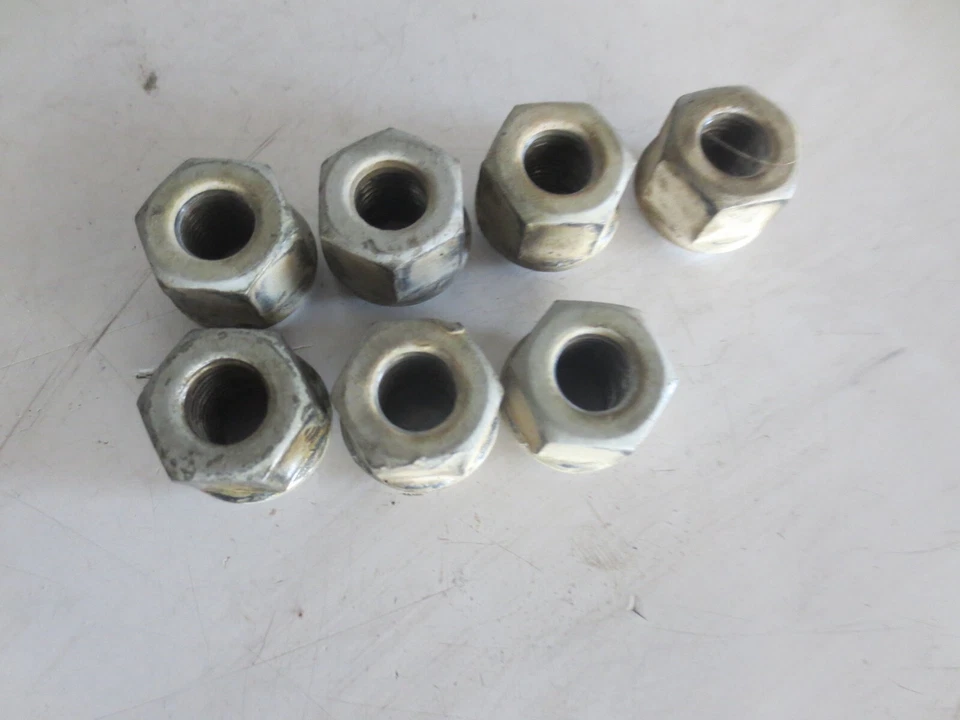 Honda Foreman 450 S 1998 vehículo todo terreno usado OEM 7 tuercas de rueda Foto 1 de 1