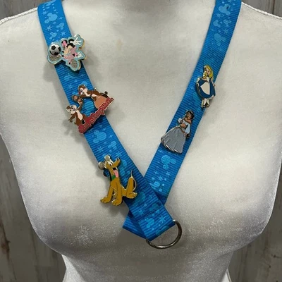 Коллекционные значки Disney лот из пяти коллекционных значков Pluto Chip & Dale Alice Jasmine Minnie - Изображение 1 из 4