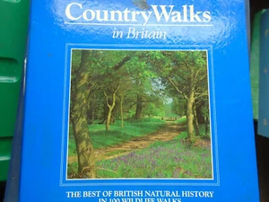AA Country walks in Britain. - Picture 1 of 2