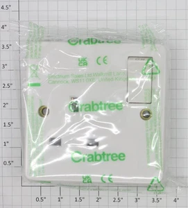Acme 240V-IP Crabtree 240 Volt International Plug Outlet - Picture 1 of 2
