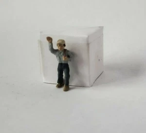 Arttista #1148 - Schoolboy with Backpack - O Scale Figure - Model Trains - NEW - Picture 1 of 3