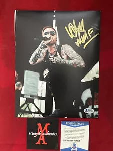 MATTY MULLINS SIGNED 8X10 PHOTO! MEMPHIS MAY FIRE! BECKETT! REMADE IN MISERY - Bild 1 von 4
