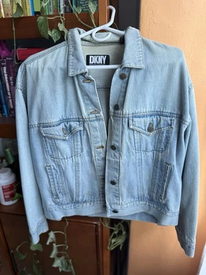 Chaqueta vaquera azul DKNY vintage de los años 90 Foto 1 de 4