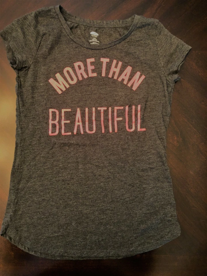 EUC Girls Old Navy Gray T-Shirt Size L(10/12) - Image 1 of 1