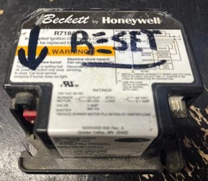 HONEYWELL Primary Control R7184P R71844U1004 - Picture 1 of 2