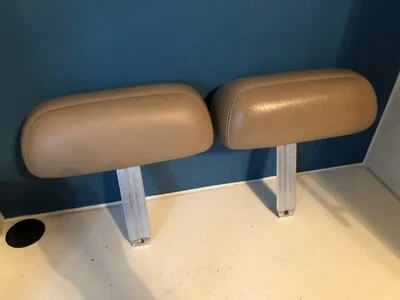 99 00 01 02 03 04 Mustang GT pergamino beige cuero reposacabezas OEM Foto 1 de 4