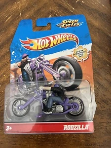 2010 hot wheels mattel Motor Cycles RODZILLA Purple motorcycle - Picture 1 of 2