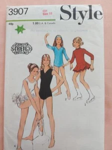 Vestido de patinaje vintage para niños estilo 3907, patrón de leotardo y tutú talla 10 - Imagen 1 de 2
