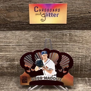 2000 Crown Royale Red #16 Greg Maddux - Picture 1 of 2