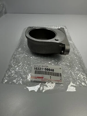 Carcasa de salida de agua genuina 16331-60040 OEM Toyota Land Cruiser FJ40 FJ45 FJ55 Foto 1 de 4