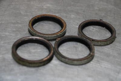 03-04 Suzuki GSXR 1000 Exhaust Header Gaskets  Foto 1 de 4