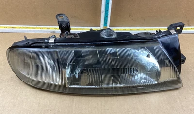 Conjunto de faros delanteros derecho del lado del pasajero Nissan Altima 1993-1997 OEM Foto 1 de 4
