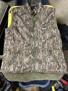 Banded Mossy Oak Bottomlands Vest - Picture 1 of 4