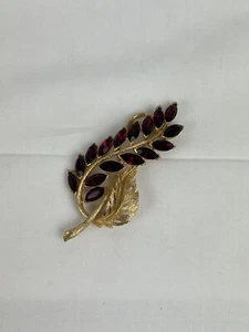 Beautiful Large Vintage Silver Tone Red Crystal Brooch 1950s - Picture 1 of 6