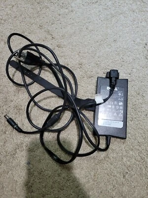 Adaptador de CA Dell modelo FA65NE1-00 con salida 19.5V 3.34A Foto 1 de 3