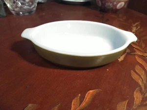 Vintage Pyrex Avocado Green 10 oz Petite Au Gratin Oval Dish Bowl #700 - Picture 1 of 5