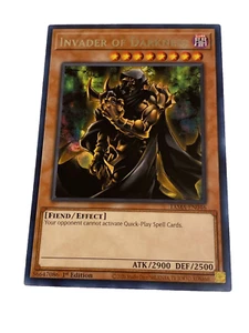 Yugioh TAMA-EN046 Invasor de la Oscuridad Raro 1ª Edición Tarjeta Konami Juego de Cartas Coleccionables - Imagen 1 de 4
