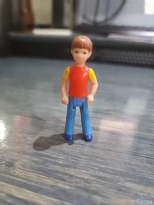 (MR 4) Figura Hermano Casa de Muñecas TOMY De Colección - Imagen 1 de 6