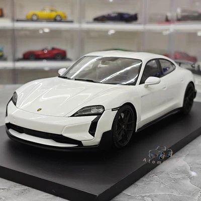 Minichamps 1:18 2024 Porsche 911 TAYCAN TURBO GT White unopenable Car Model - Image 1 of 4