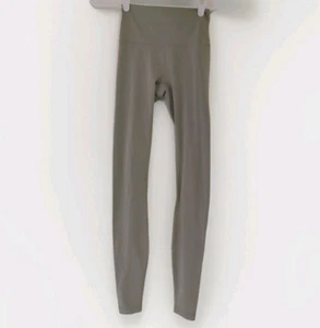 Pantalone donna Lululemon allineato 28” Nulu verde chiaro taglia 2 palestra atletica morbido - Foto 1 di 6