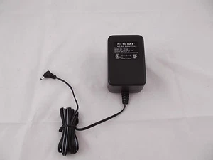PWR-024-001 YP-040 7,5 V 1 A NETGEAR AC-DC ADAPTER 23-5 - Bild 1 von 4