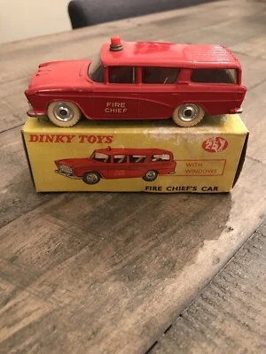 Dinky Toys 257 Canadian Fire Chief's Car 1961-68 w/ Box GREAT CONDITION - Image 1 of 4