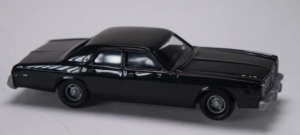 HO 1:87 Busch # 89120 - 1976 Dodge Monaco 4-door Sedan - Black - Image 1 of 1