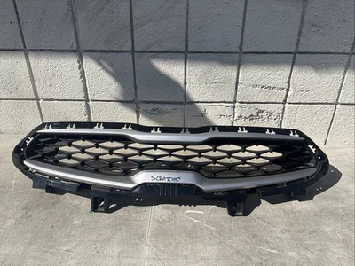 2019 2020 KIA FORTE FRONT UPPER GRILLE OEM USED  86351-M6000 - Image 1 of 4