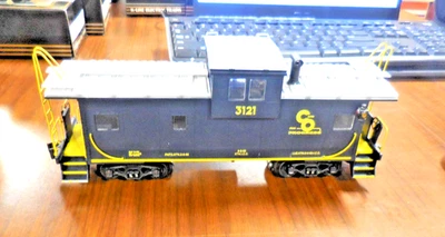 K-LINE K613-1251-- O SCALE C&O MODERN CABOOSE PRE-OWNED - ORIGINAL BOX - Image 1 of 3