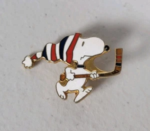 Peanuts Snoopy Hockey Stick Winter Stocking Cap Hat Lapel Pin Vintage #390 - Picture 1 of 3