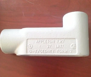 Appleton FM7, Gedney LB37 - Picture 1 of 3