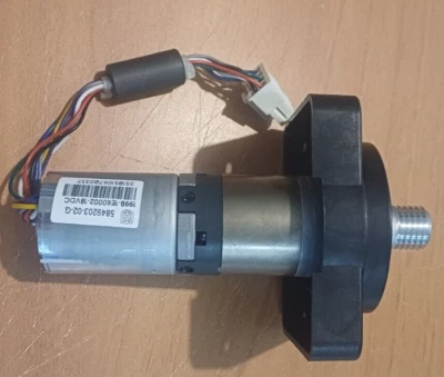 Moteur de roue HUSQVARNA AUTOMOWER  115H /310/315X/320 Ref 587449404 = 587449402 - Photo 1/4