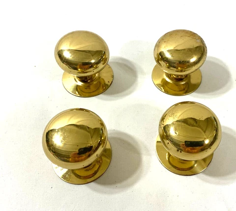 set 4 Vintage shiny brass knobs with backplate  1-3/8 inch diameter Cover