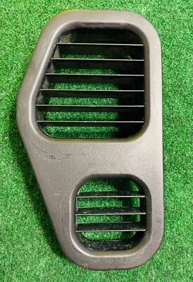 ✅ 1995-1999 Mitsubishi Eclipse Vent Grille (MR757786) - Genuine Mitsubishi Part! - Image 1 of 4