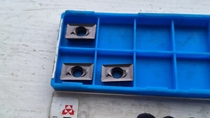 3 Kyocera milling inserts APKT 1604PDER-Y PR1225 ( 1604 PDR PDER stainless ) - Picture 1 of 2