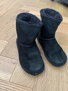 NEXT GIRLS BLACK SUEDE FLAT ANKLE SNOW BOOT SIZE 12/31 - Picture 1 of 4