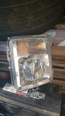 Conjunto de luz antiniebla izquierda TYC 19-5838-00 para 04-09 Cadillac SRX Foto 1 de 4