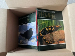 Giant Joblot Bundle Of 20 The Illustrated encyclopedia of wildlife - Picture 1 of 6