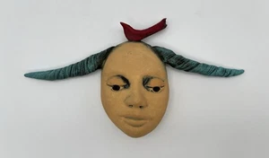 Arte de pared facial de cerámica artística de Jacquline Hurlbert título: TRANQUILIDAD 4"" - Imagen 1 de 8